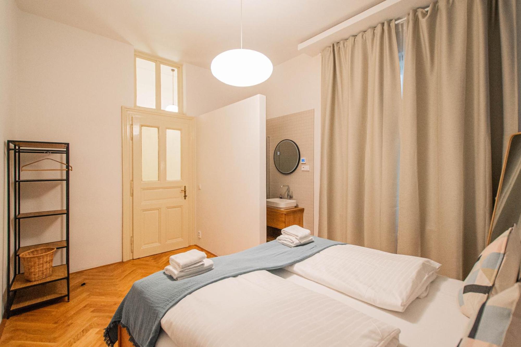 3bdr Main Square Spacious Designed Appartamento *