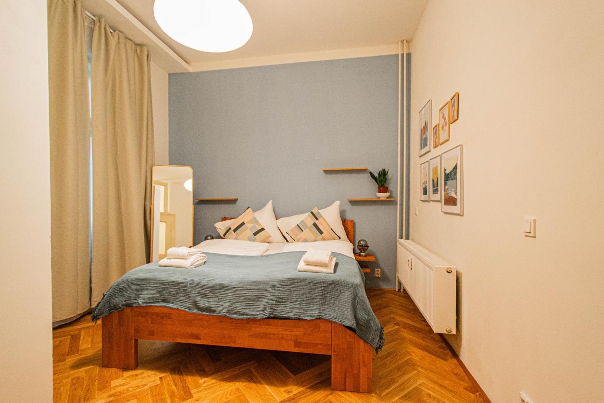 3bdr Main Square Spacious Designed Appartamento *